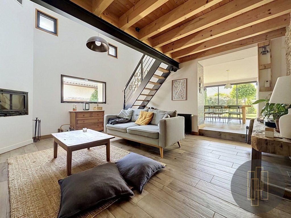Maison à vendre, 140m², Reyrieux