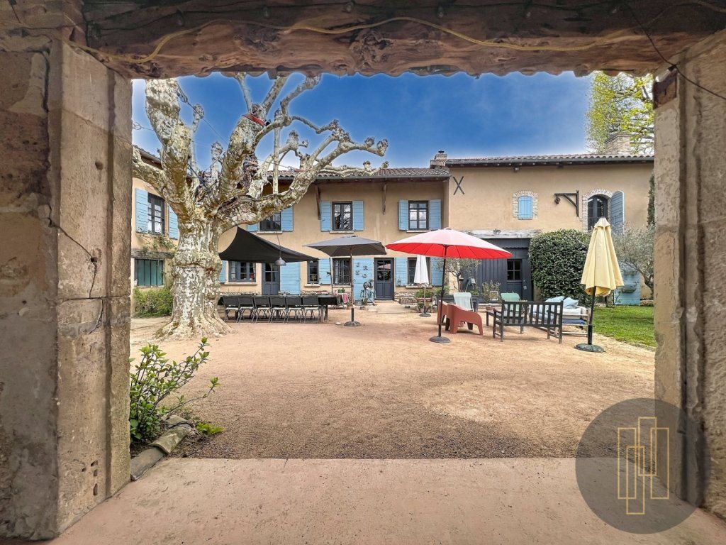 Maison à vendre, 320m², Sainte-Euphémie