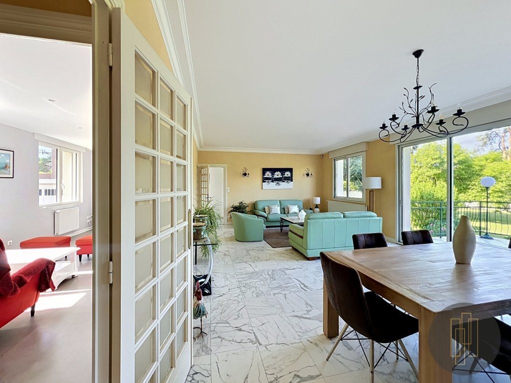 Maison à vendre, 251m², Montmerle-sur-Saône