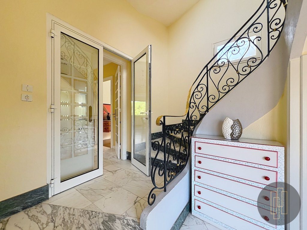 Maison à vendre, 251m², Montmerle-sur-Saône