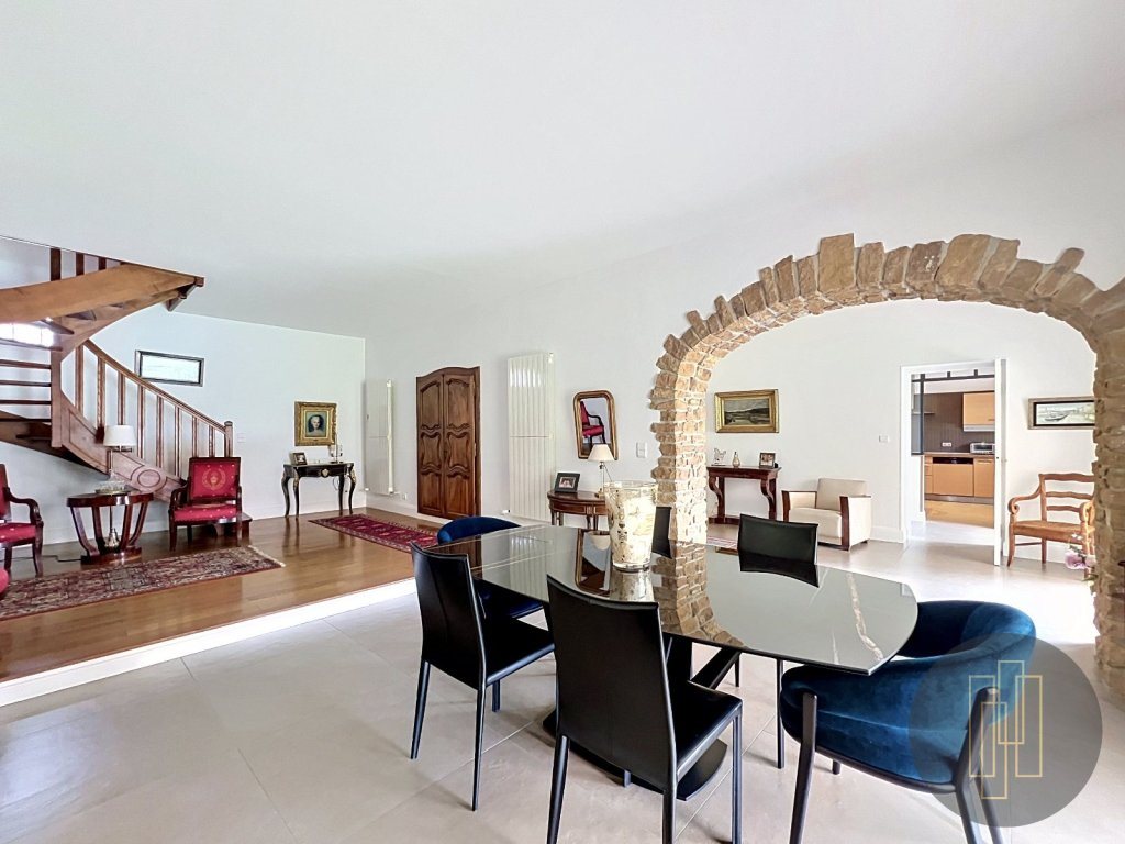 Maison à vendre, 390m², Collonges-au-Mont-d'Or