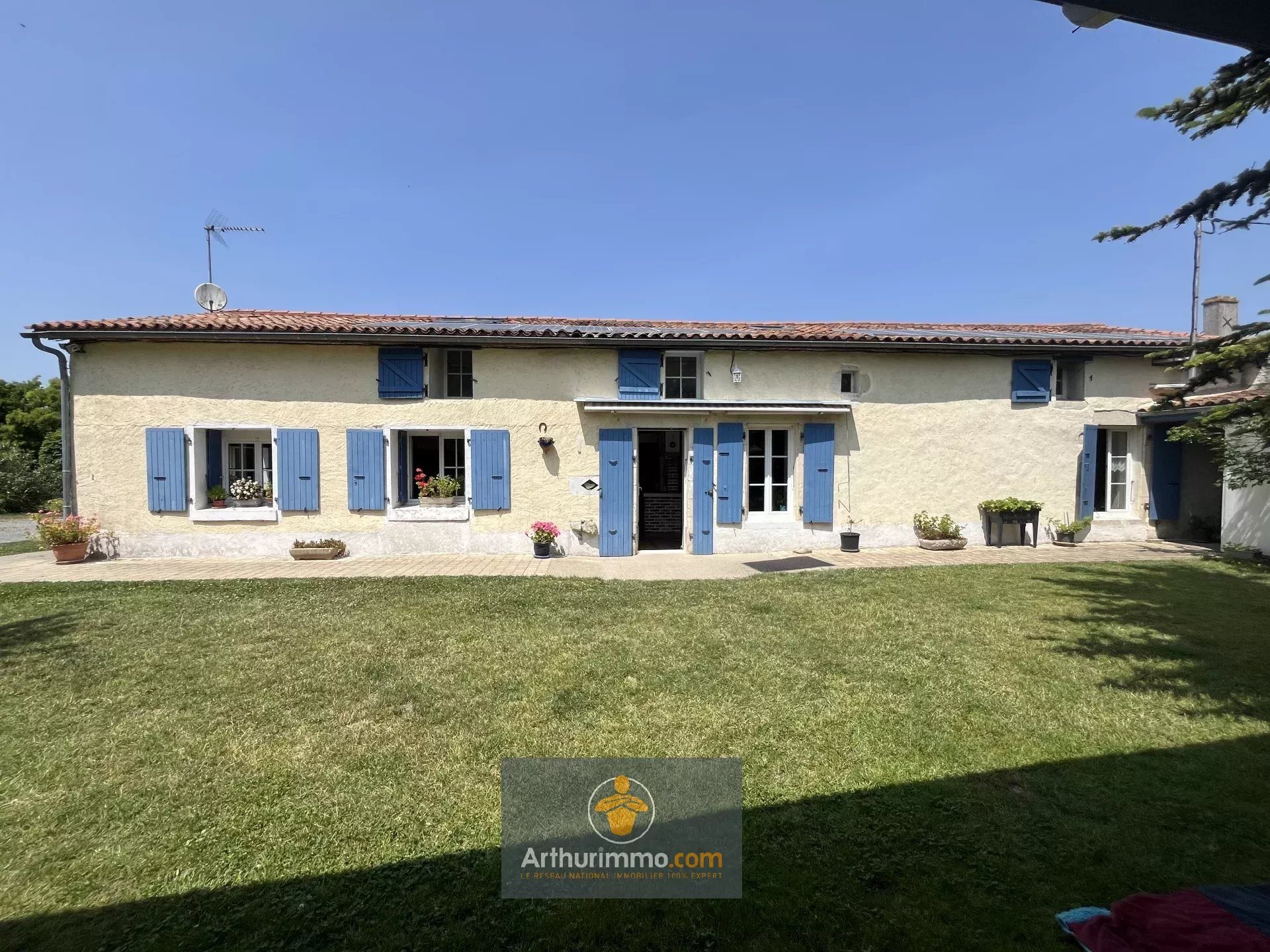 Maison à vendre, 200m², Saint-Cyr-du-Doret