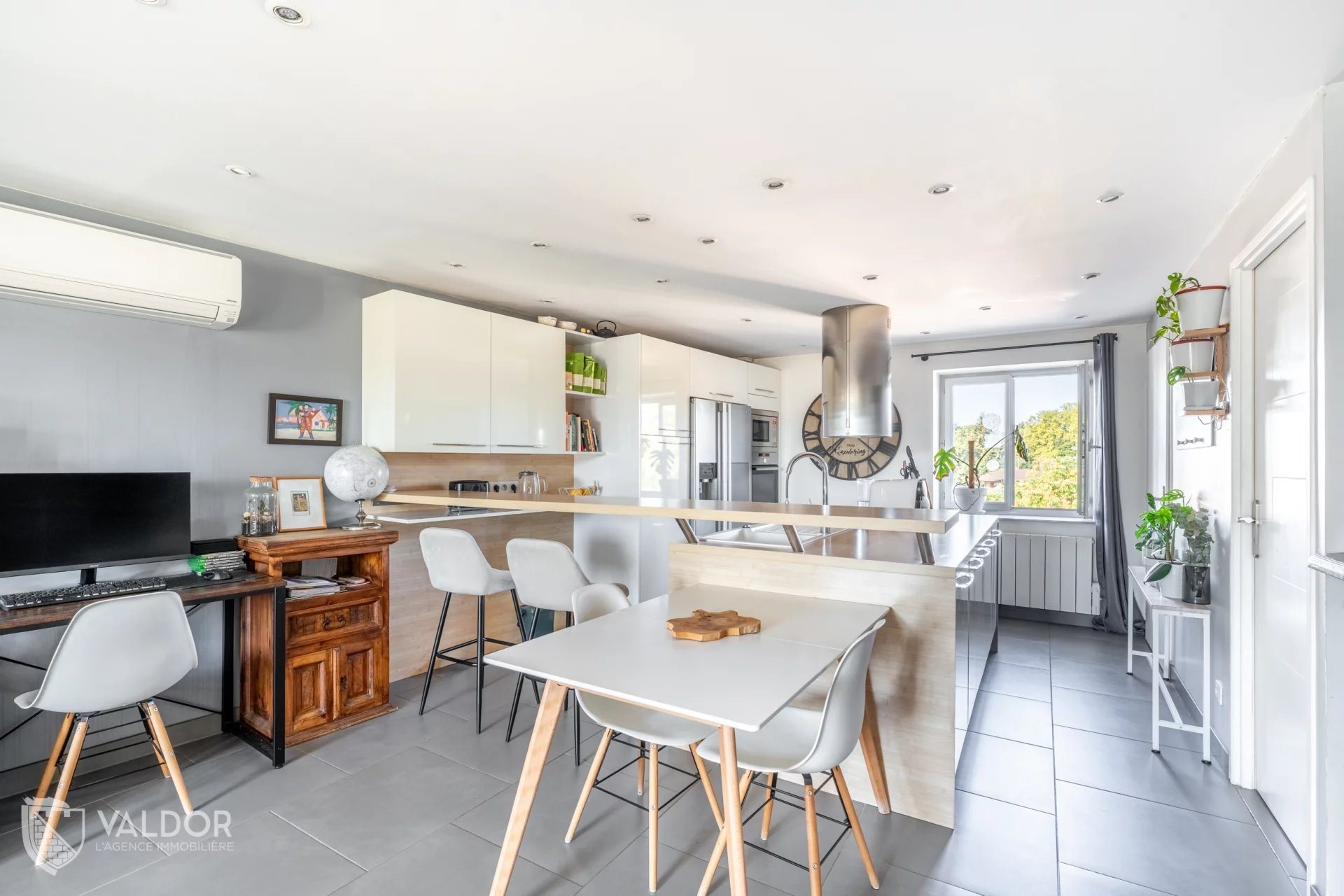 Appartement à vendre, 108m², Saint-Georges-de-Reneins