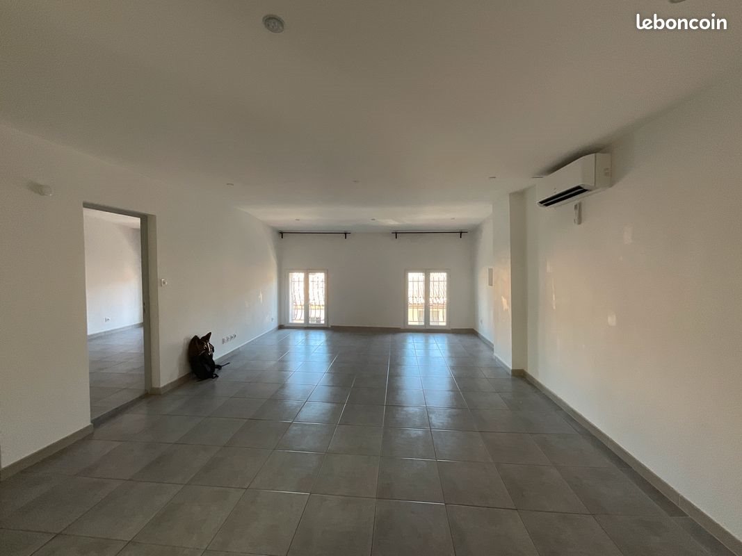 Appartement à louer, 81m², Orange
