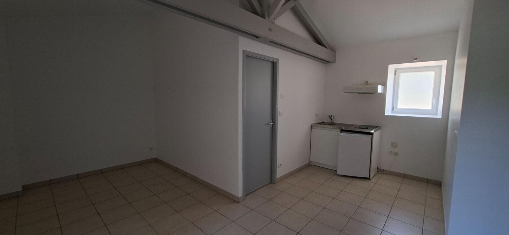 Maison à louer, 29m², Gorges