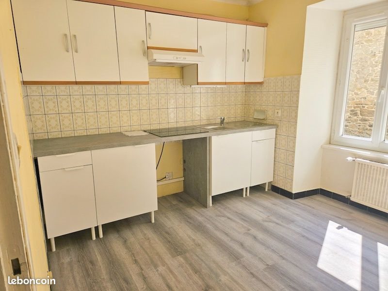Appartement à louer, 96m², Quintin
