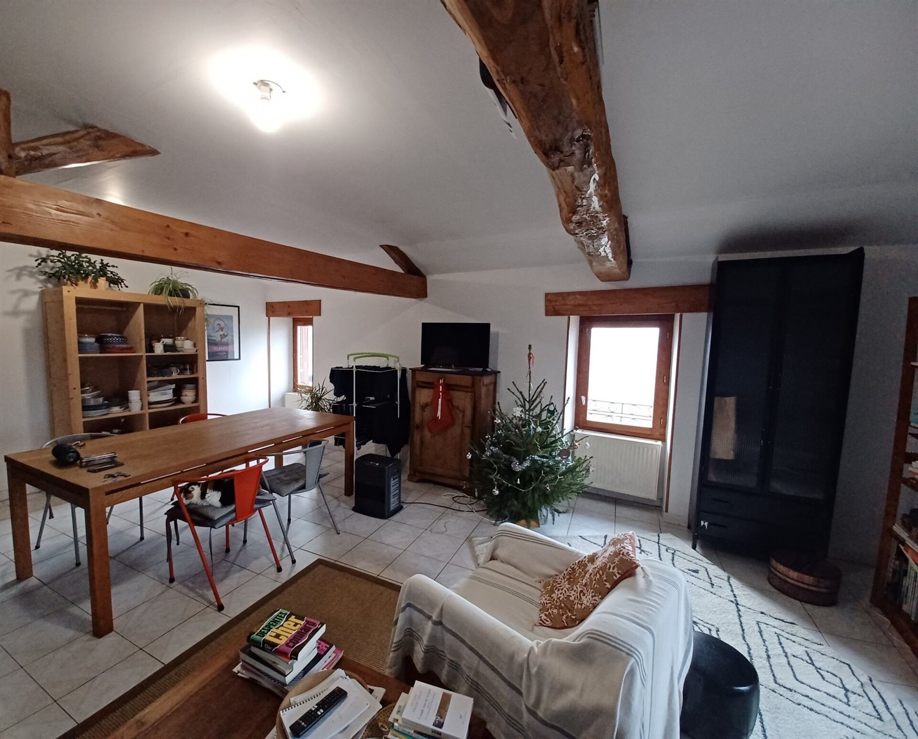 Appartement à louer, 94m², Douelle