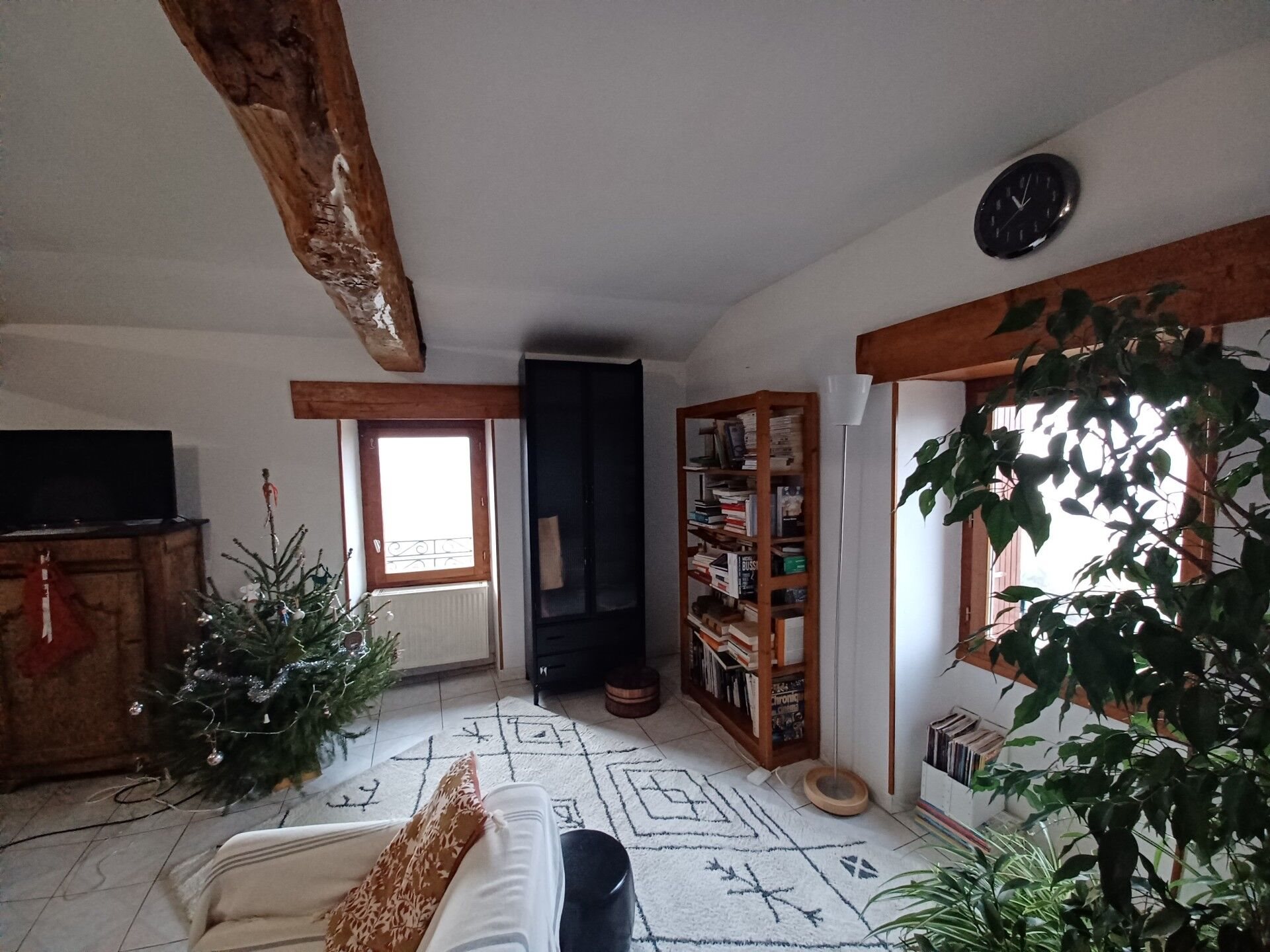 Appartement à louer, 94m², Douelle