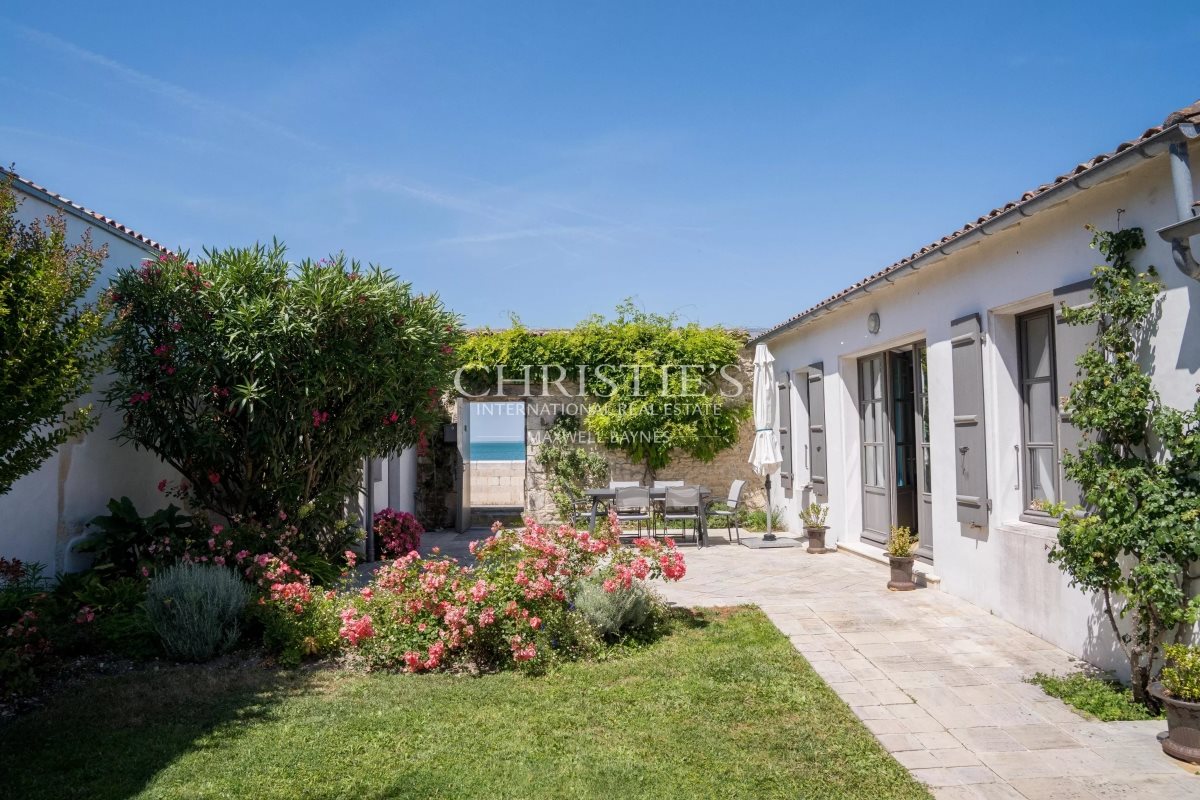 Maison à vendre, 1421m², La Flotte