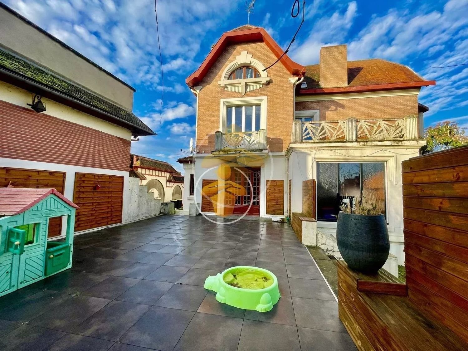 Maison à vendre, 300m², La Fère