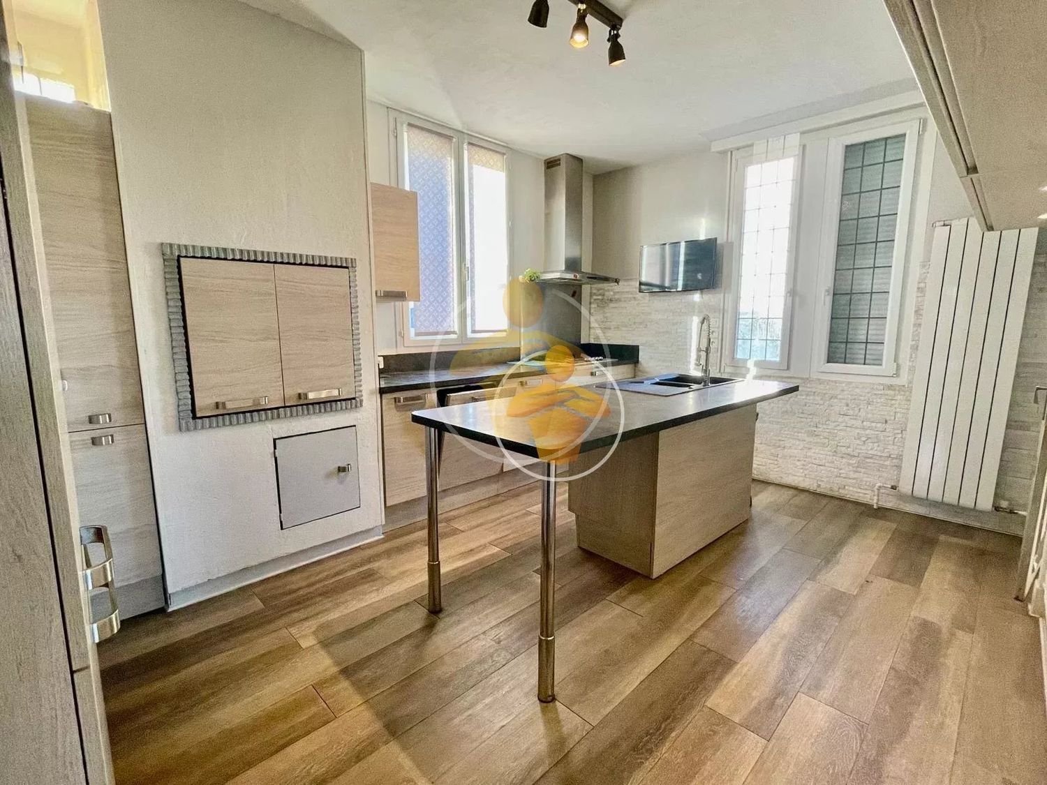 Maison à vendre, 300m², La Fère