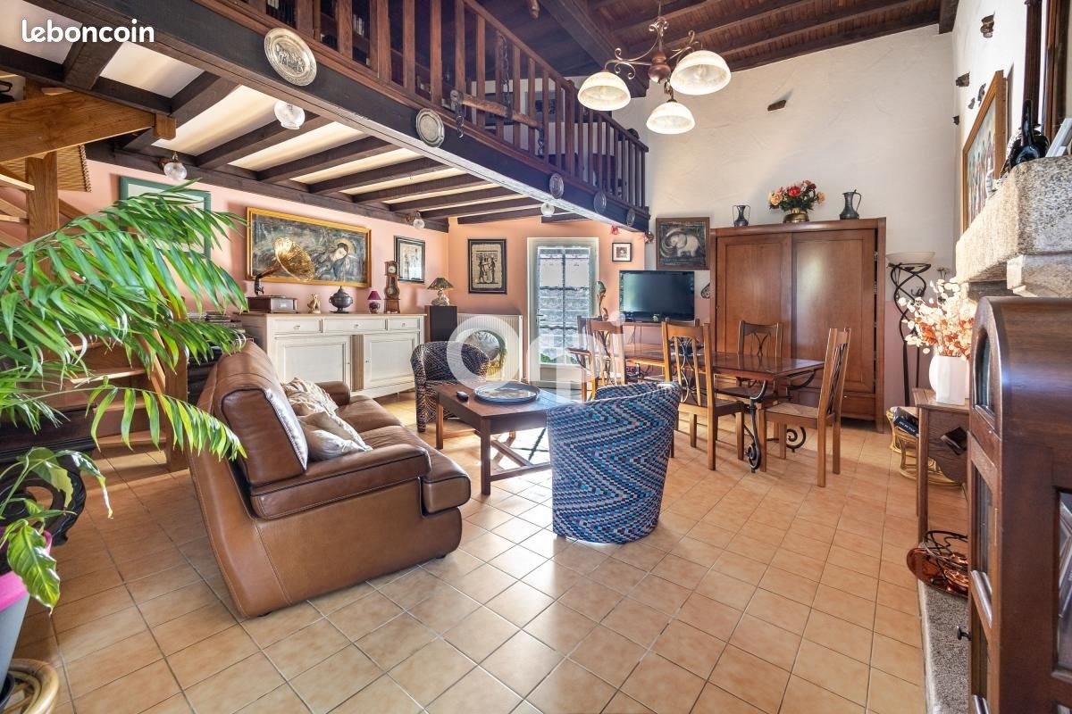 Maison à vendre, 139m², Cussac
