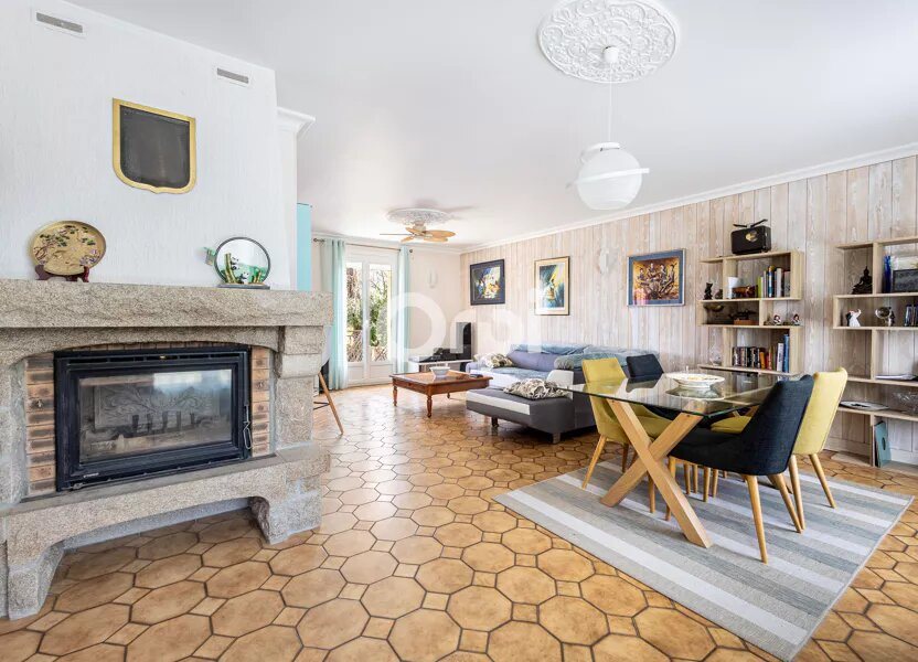 Maison à vendre, 170m², Saint-Laurent-sur-Gorre