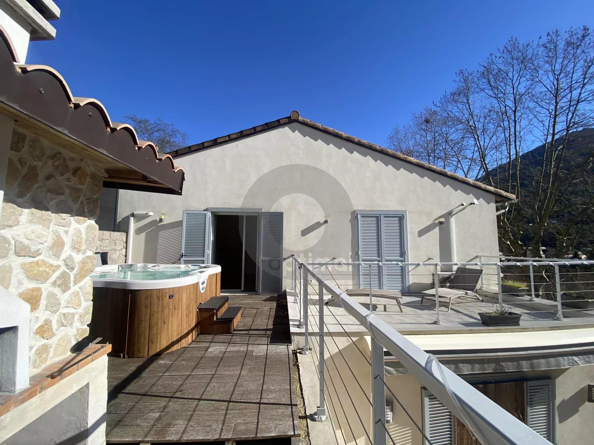 Maison à vendre, 139m², Sospel