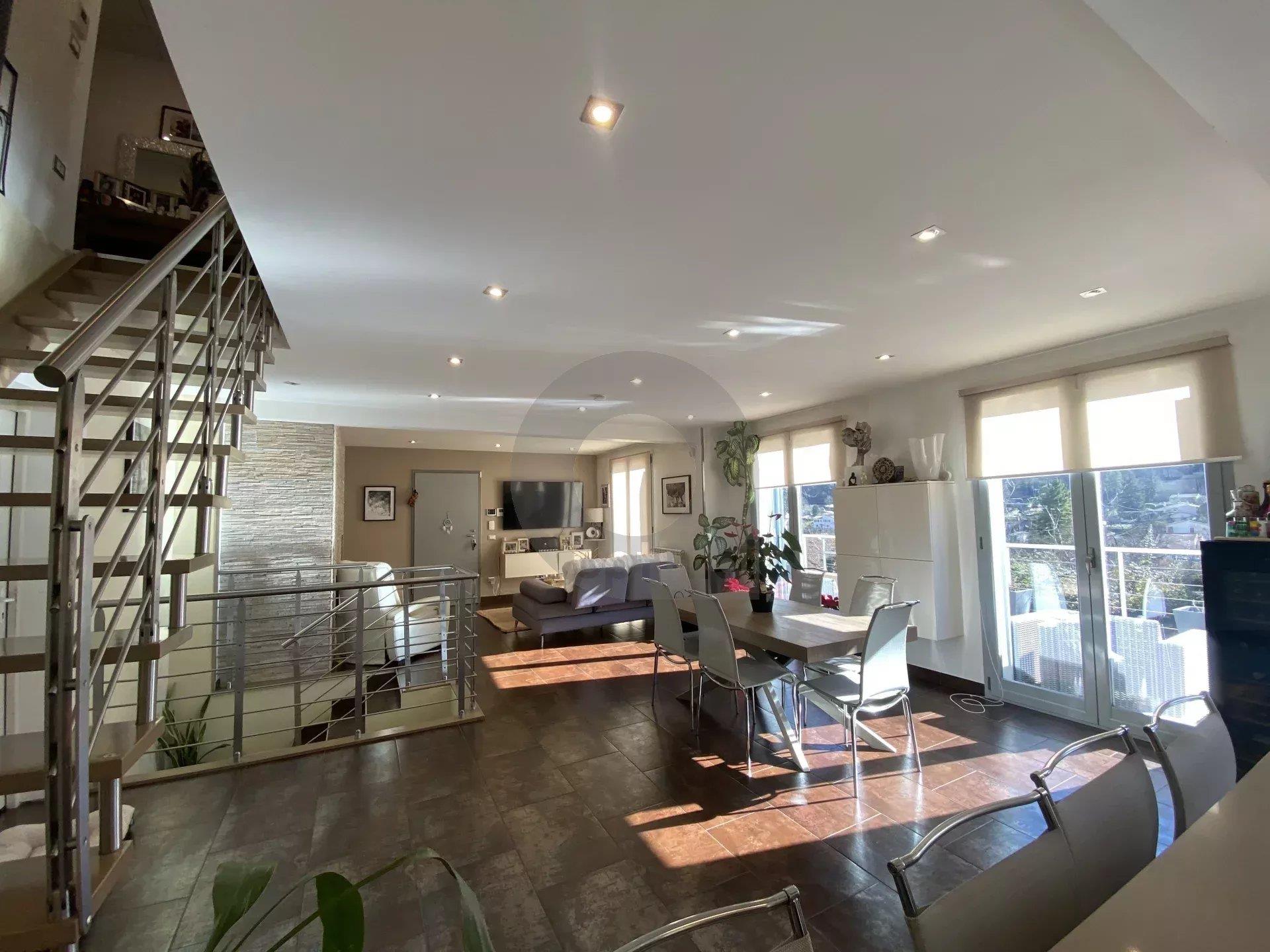 Maison à vendre, 139m², Sospel