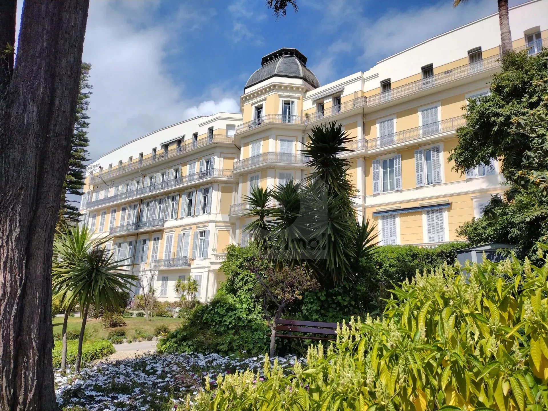 Appartement à louer, 42m², Menton