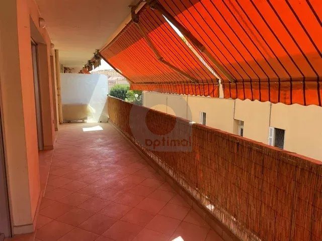 Appartement à louer, 52m², Menton