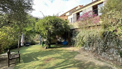 Maison 5 pièces 155 m² · à Sainte-Agnès · 155 m² · 809 000 €