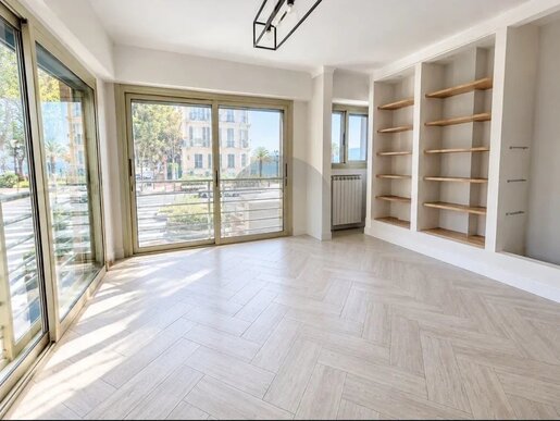 Local commercial 2 pièces 36 m² · à Menton · 36 m² · 224 000 €