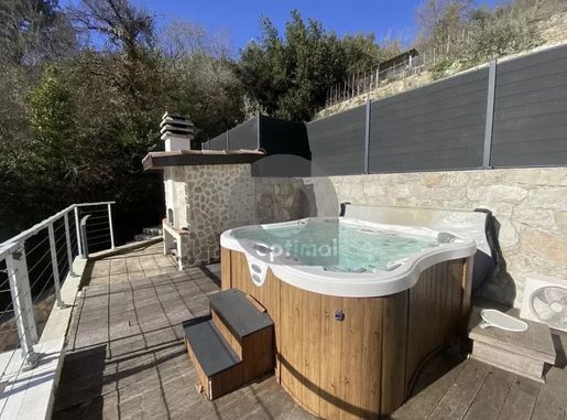 Maison 4 pièces 140 m² · à Sospel · 140 m² · 550 000 €
