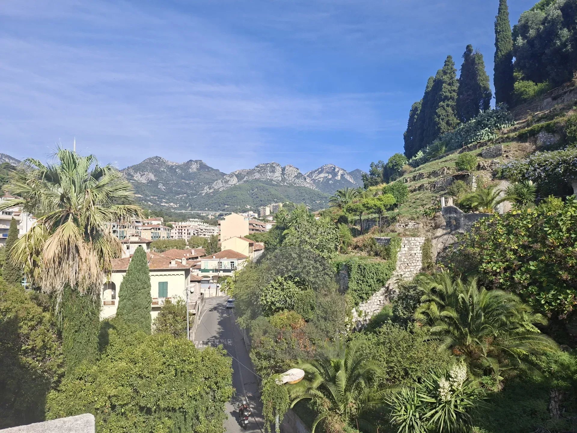 Appartement à louer, 20m², Menton