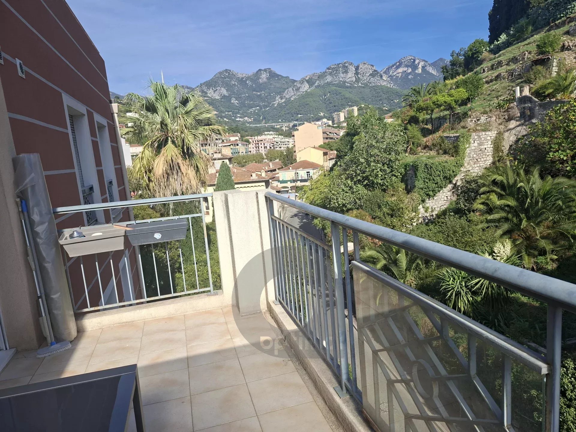 Appartement à louer, 20m², Menton