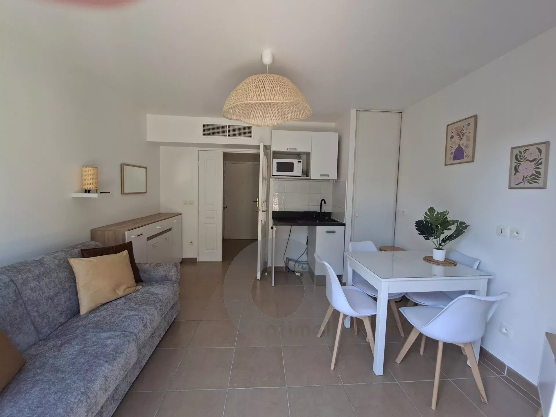 Appartement à louer, 20m², Menton