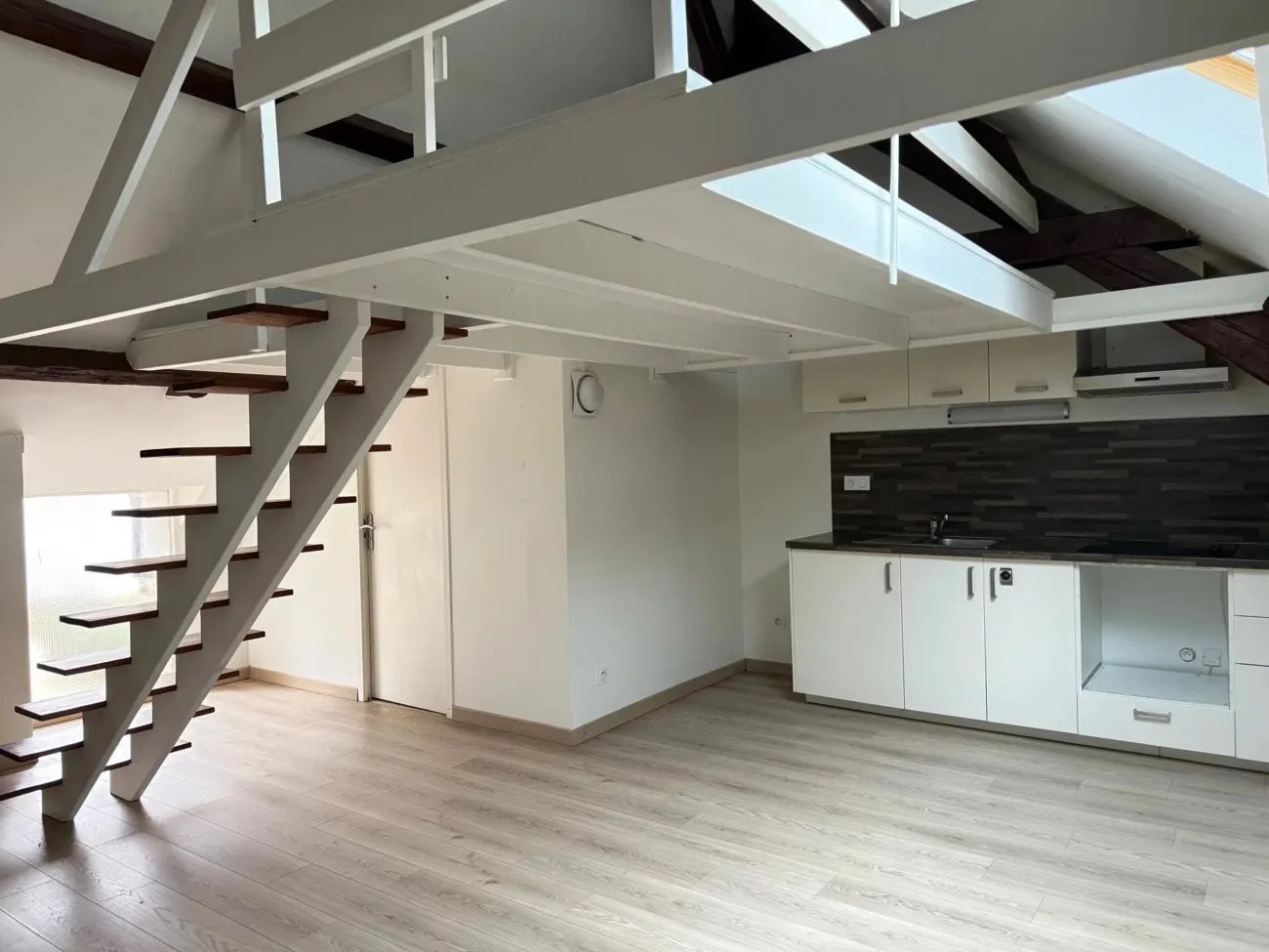 Appartement à louer, NaNm², Combs-la-Ville
