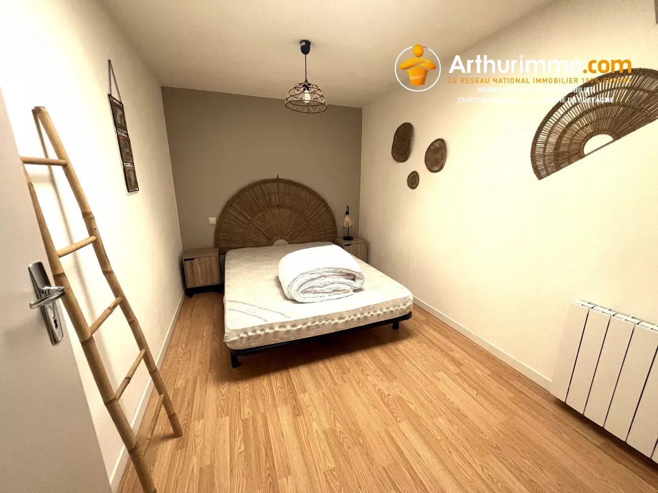 Appartement à louer, NaNm², Châteaubourg