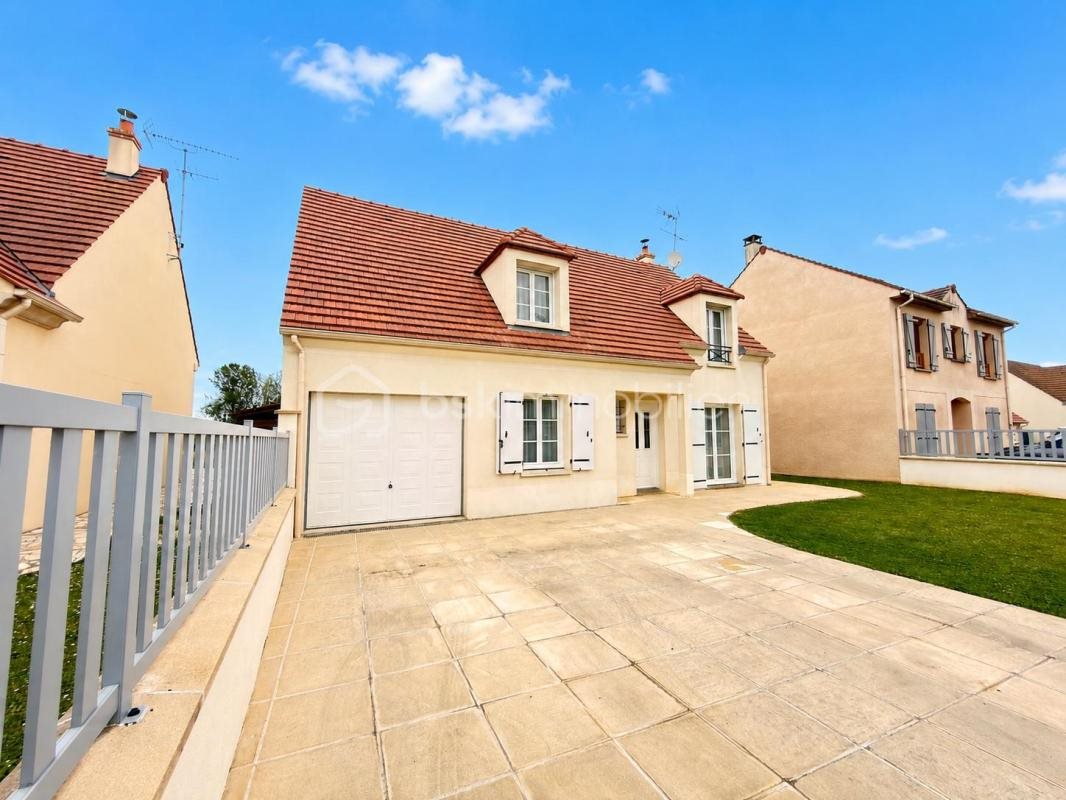 Maison à vendre, 120m², Oissery