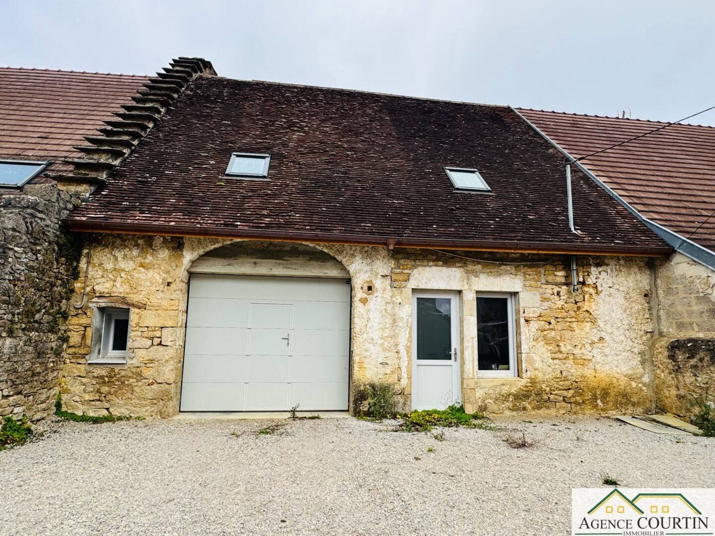 Maison à vendre, 190m², Ruffey-sur-Seille