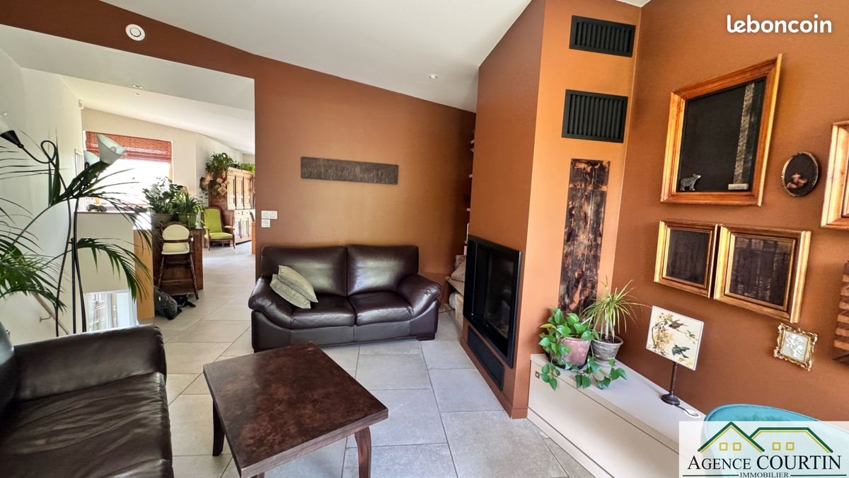 Maison à vendre, 127m², Conliège