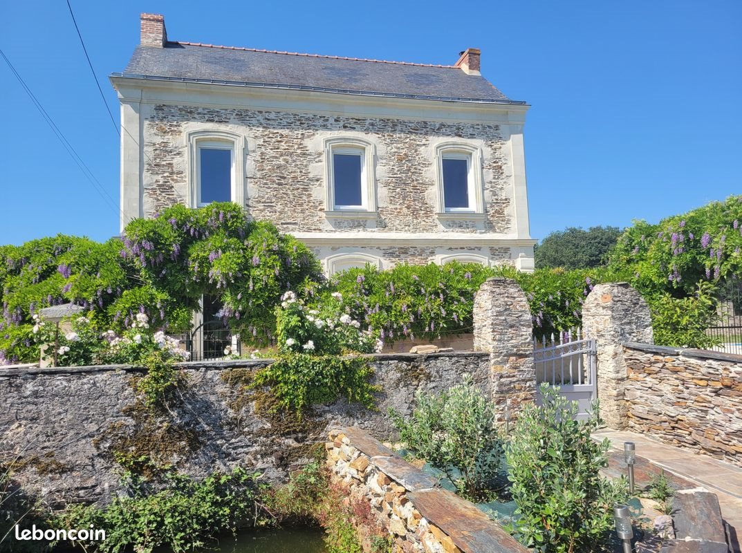 Maison à vendre, 180m², Bécon-les-Granits