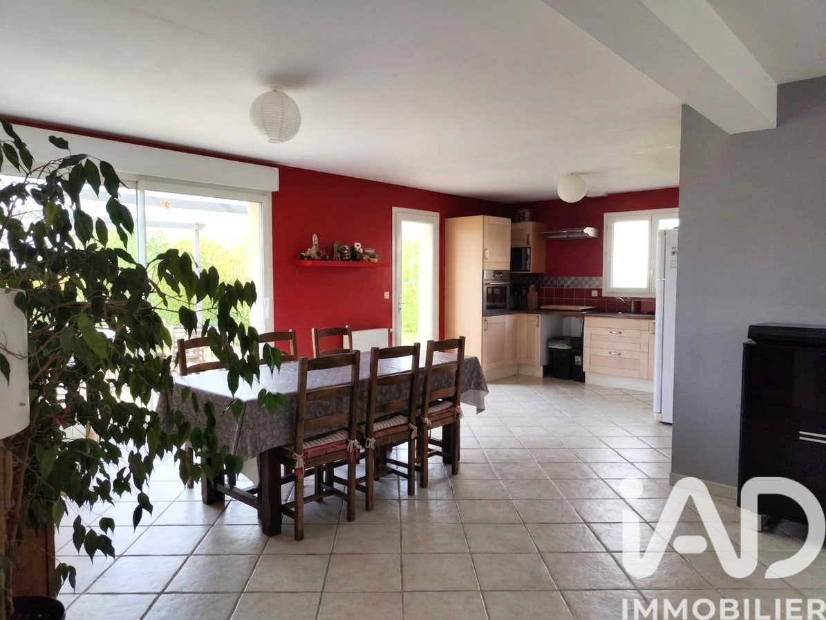 Maison à vendre, 170m², Sours
