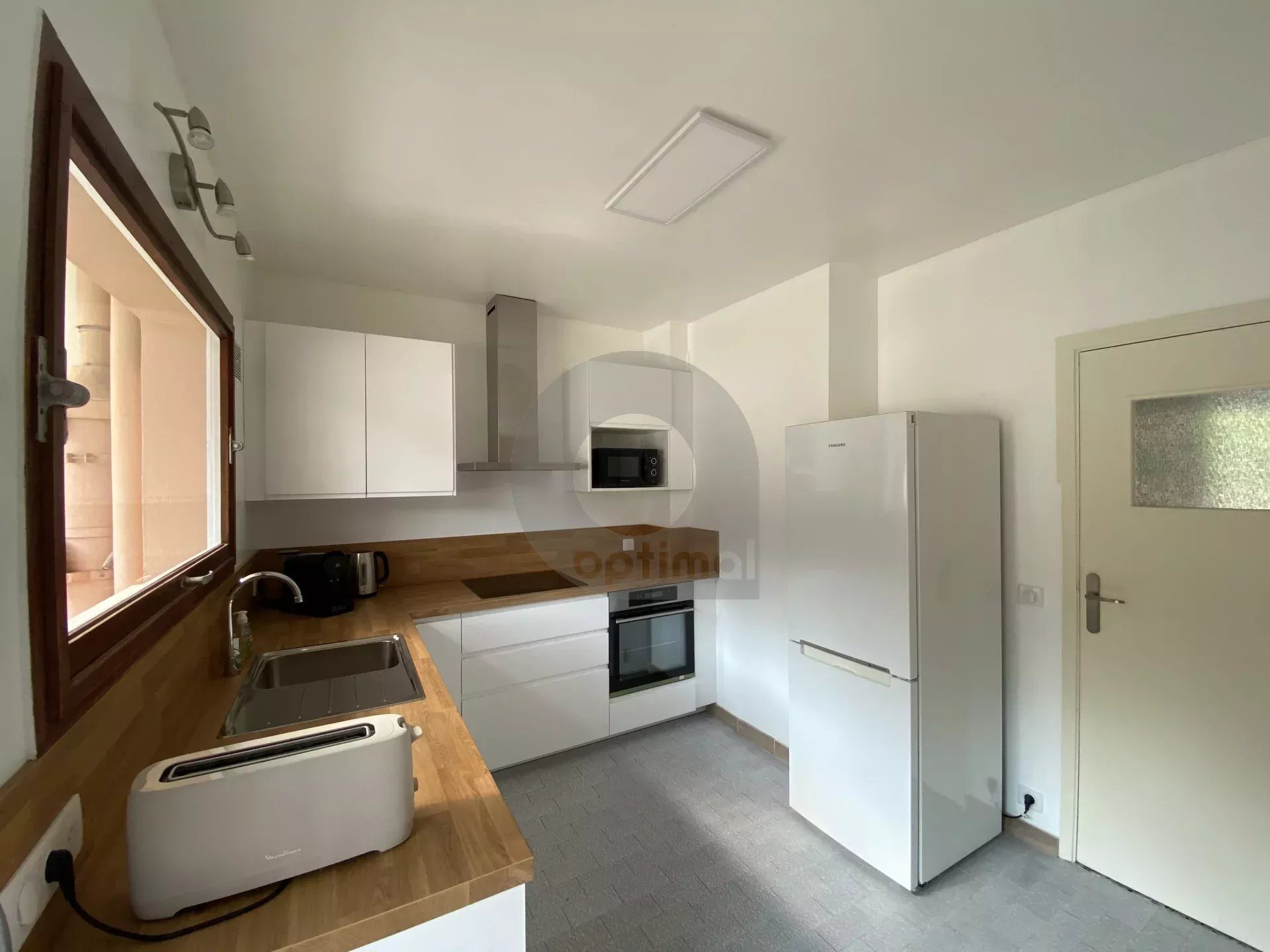 Appartement à louer, 68m², Menton