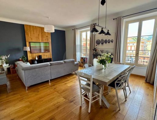 Appartement 4 pièces 96 m² · à Menton · 96 m² · 596 000 €