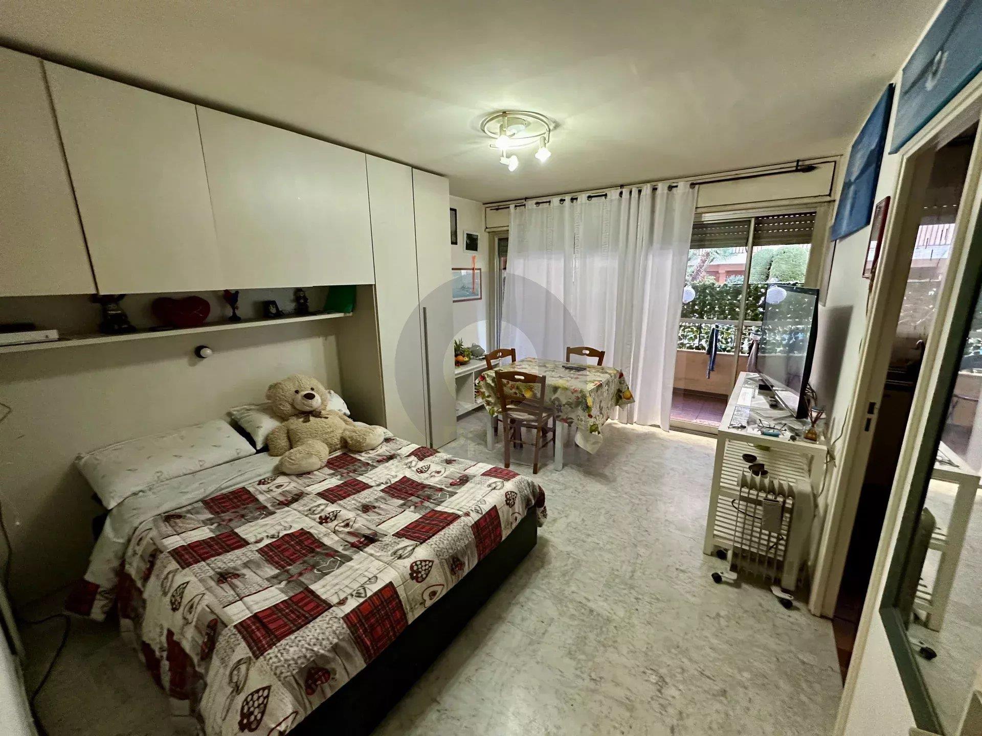 Appartement à vendre, 27m², Menton