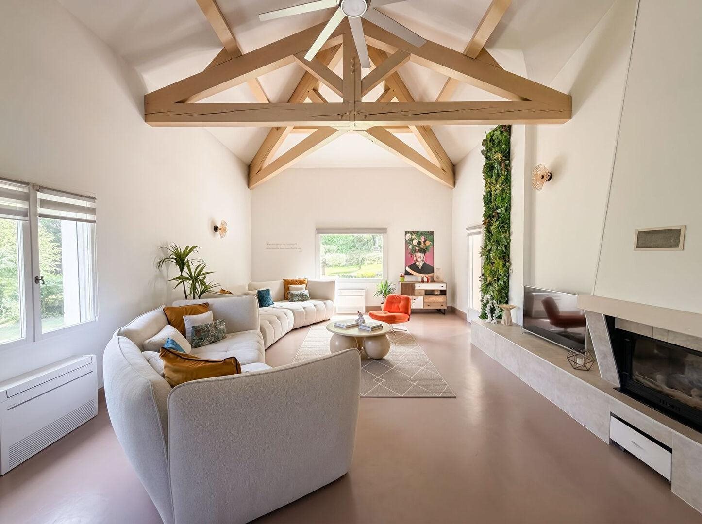 Maison à vendre, 165m², Simiane-Collongue