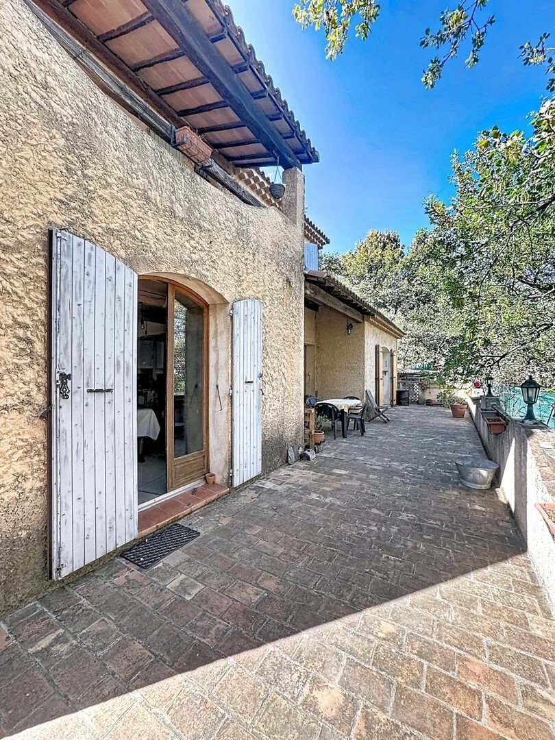 Maison à vendre, 141m², Puyloubier