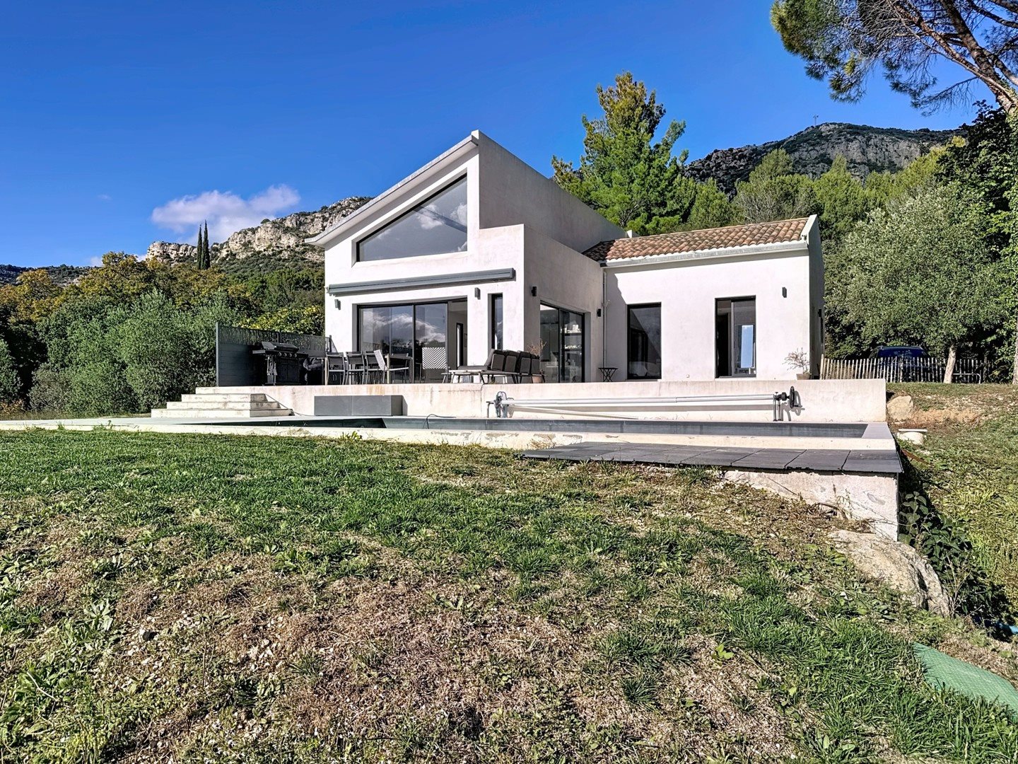 Maison à vendre, 174m², Vauvenargues