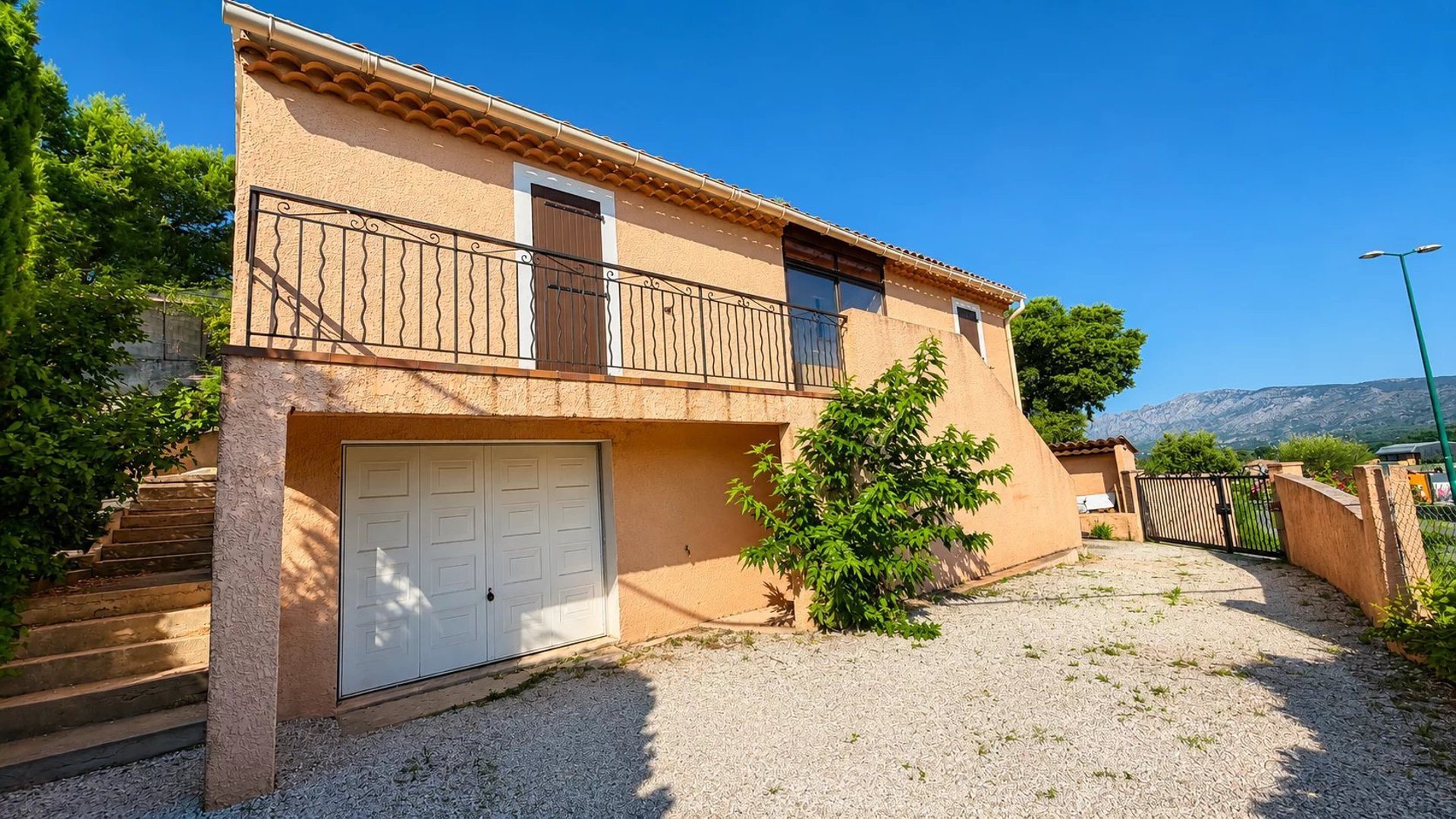 Maison à vendre, 72m², Pourrières