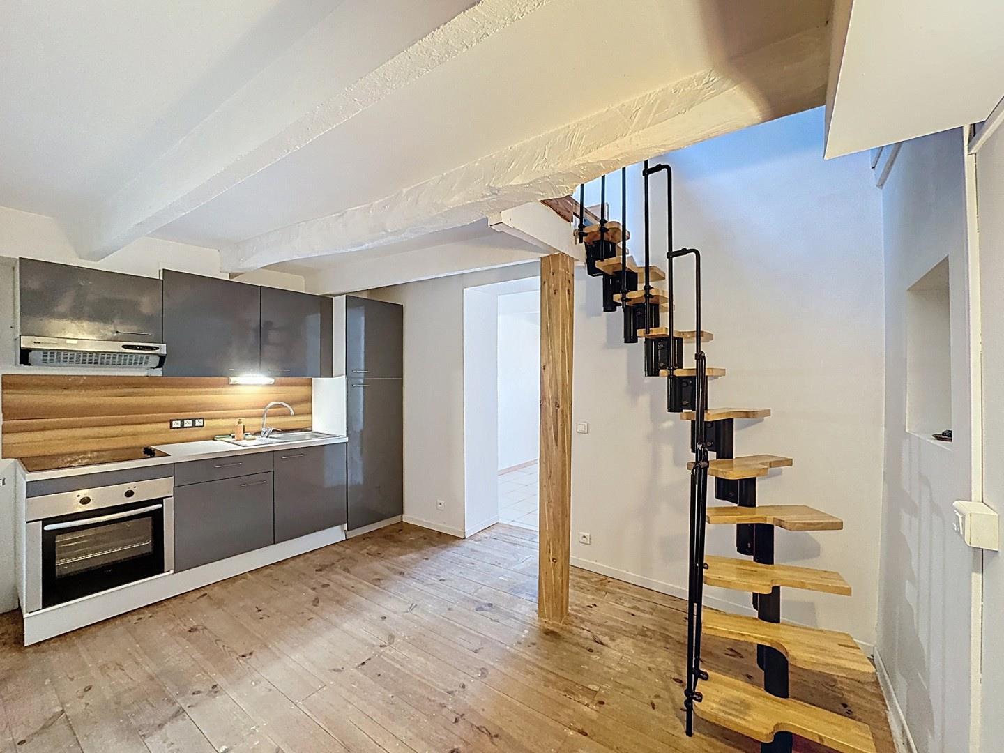 Appartement à vendre, 53m², Trets