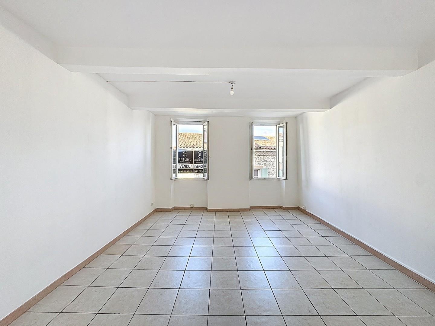 Appartement à vendre, 53m², Trets
