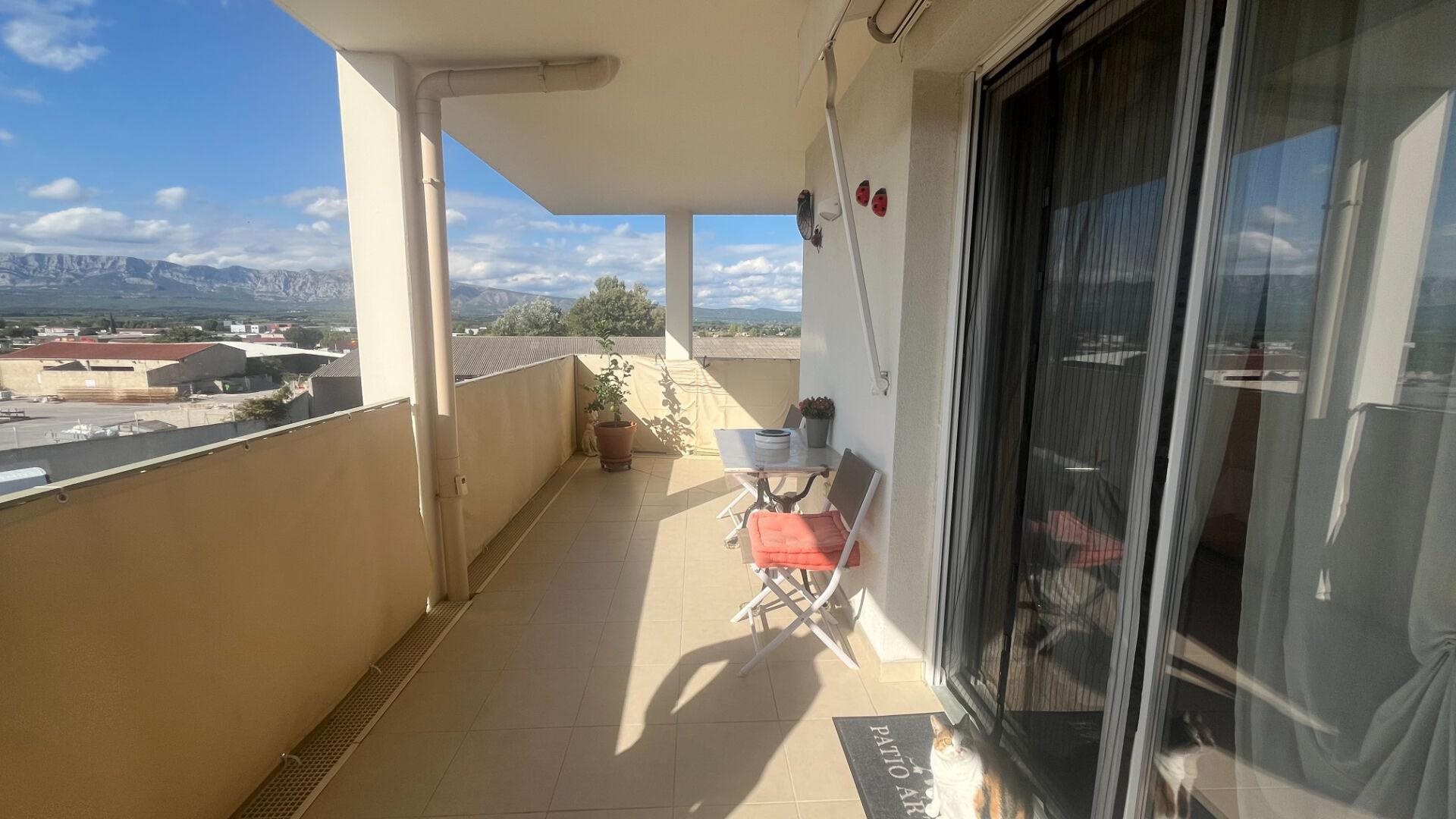 Appartement à vendre, 70m², Trets