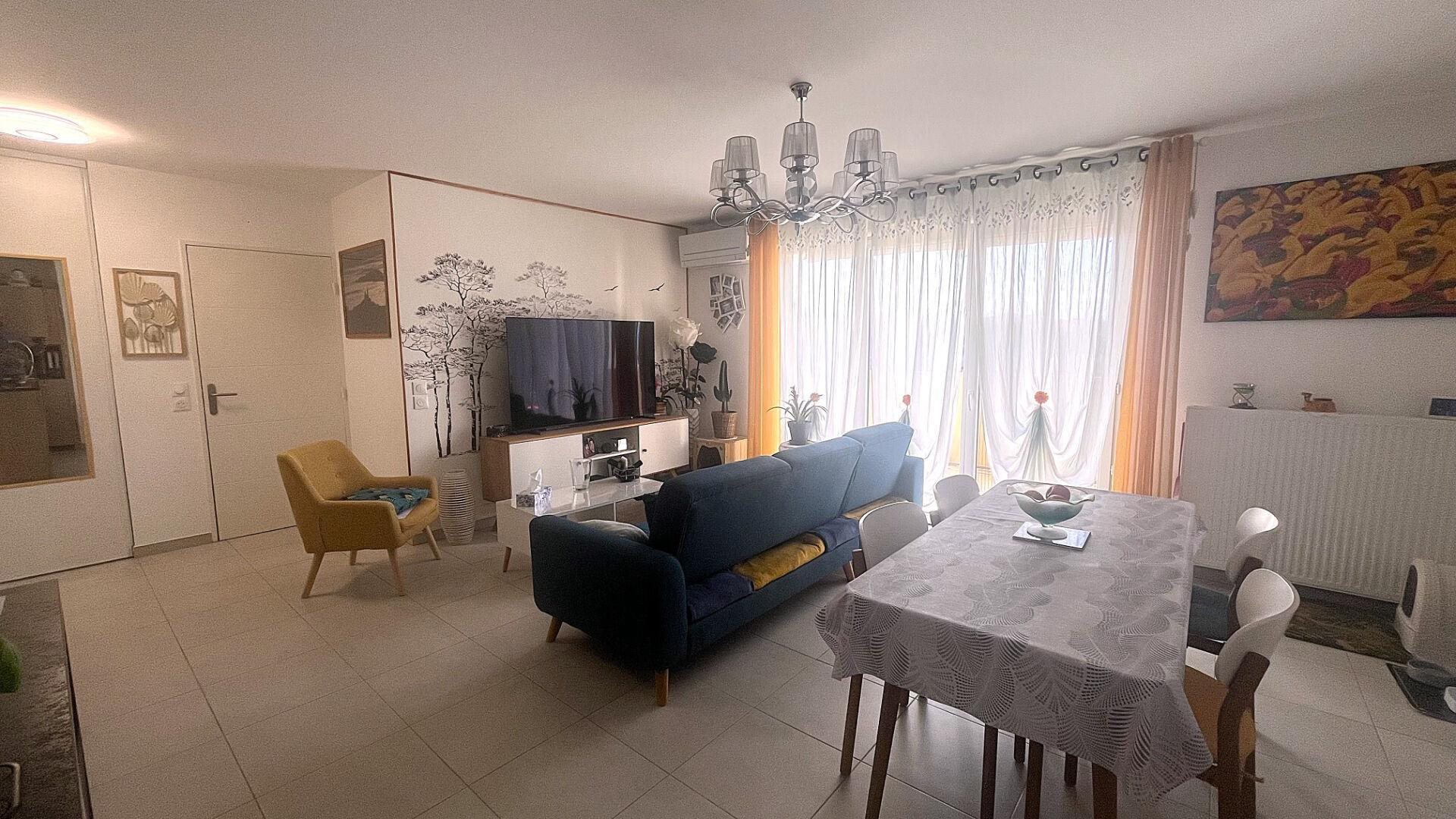 Appartement à vendre, 70m², Trets