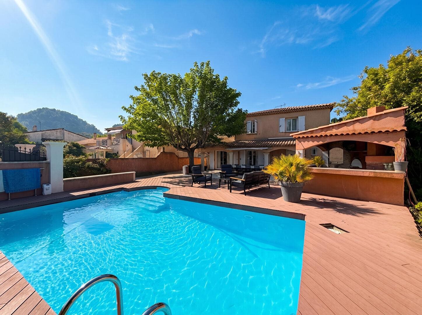 Maison à vendre, 130m², Gardanne