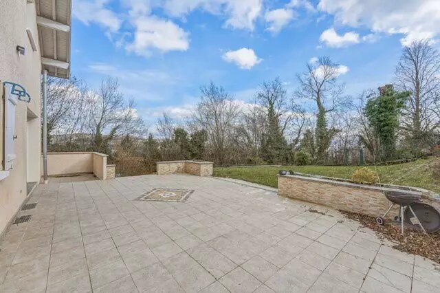 Maison à vendre, 224m², Gex