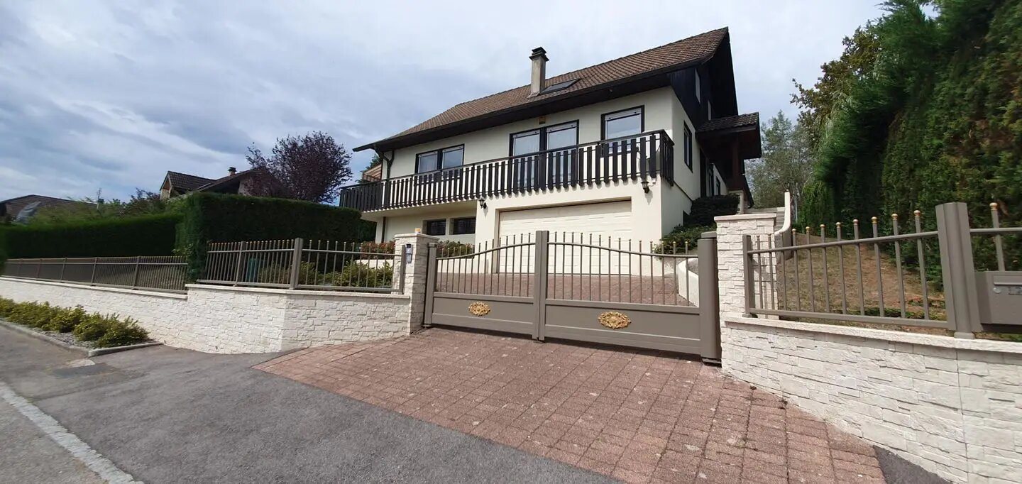 Maison à vendre, 247m², Sauverny