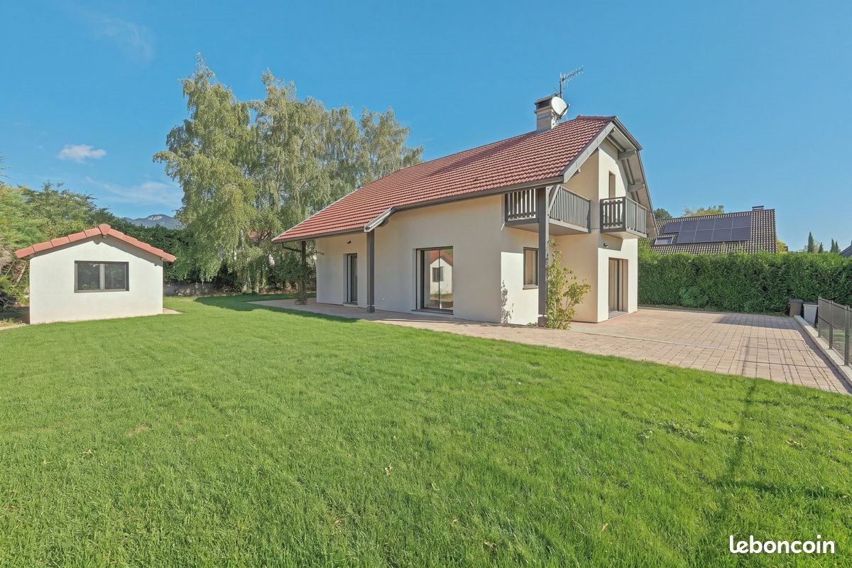 Maison à vendre, 175m², Cessy
