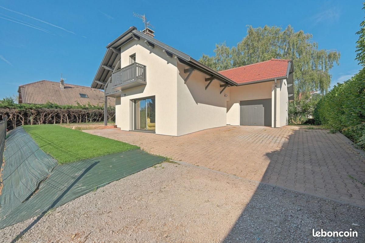 Maison à vendre, 175m², Cessy